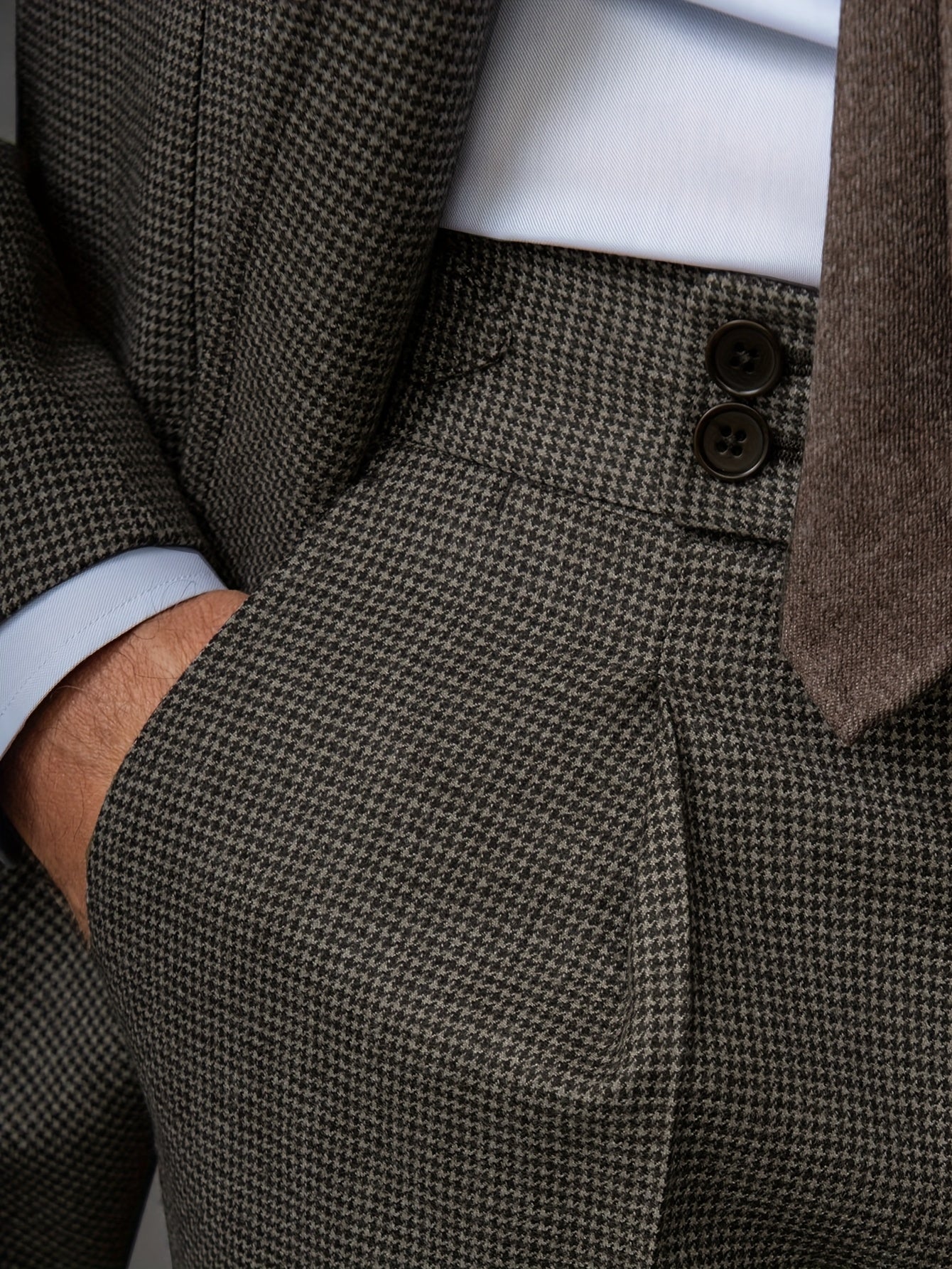 Włoskie spodnie męskie z domieszką wełny